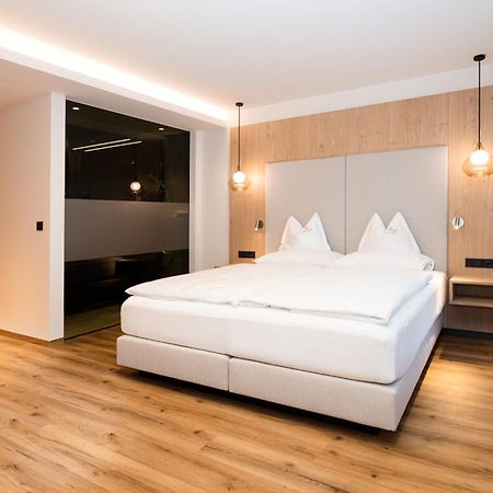 Gut Berg Naturhotel 상트조한임퐁가우 외부 사진