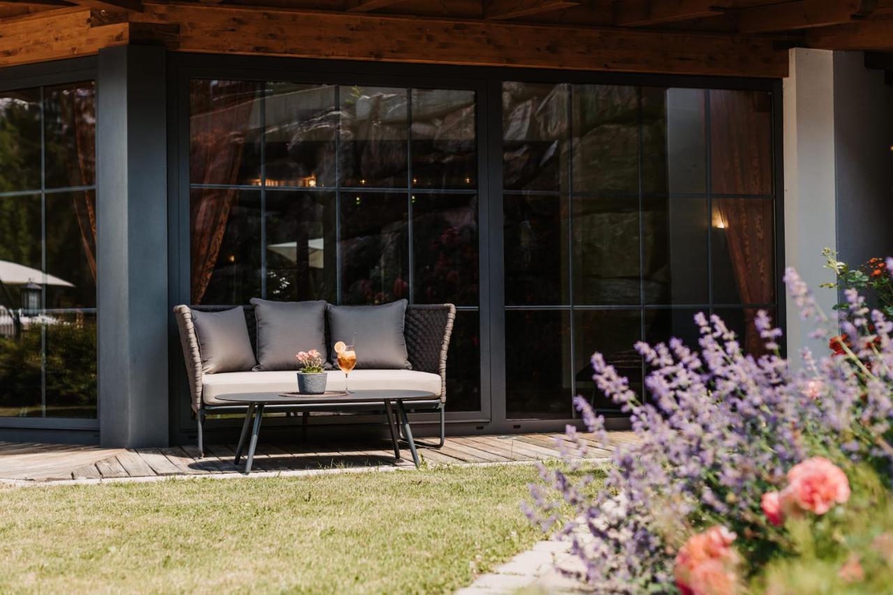 Gut Berg Naturhotel 상트조한임퐁가우 외부 사진