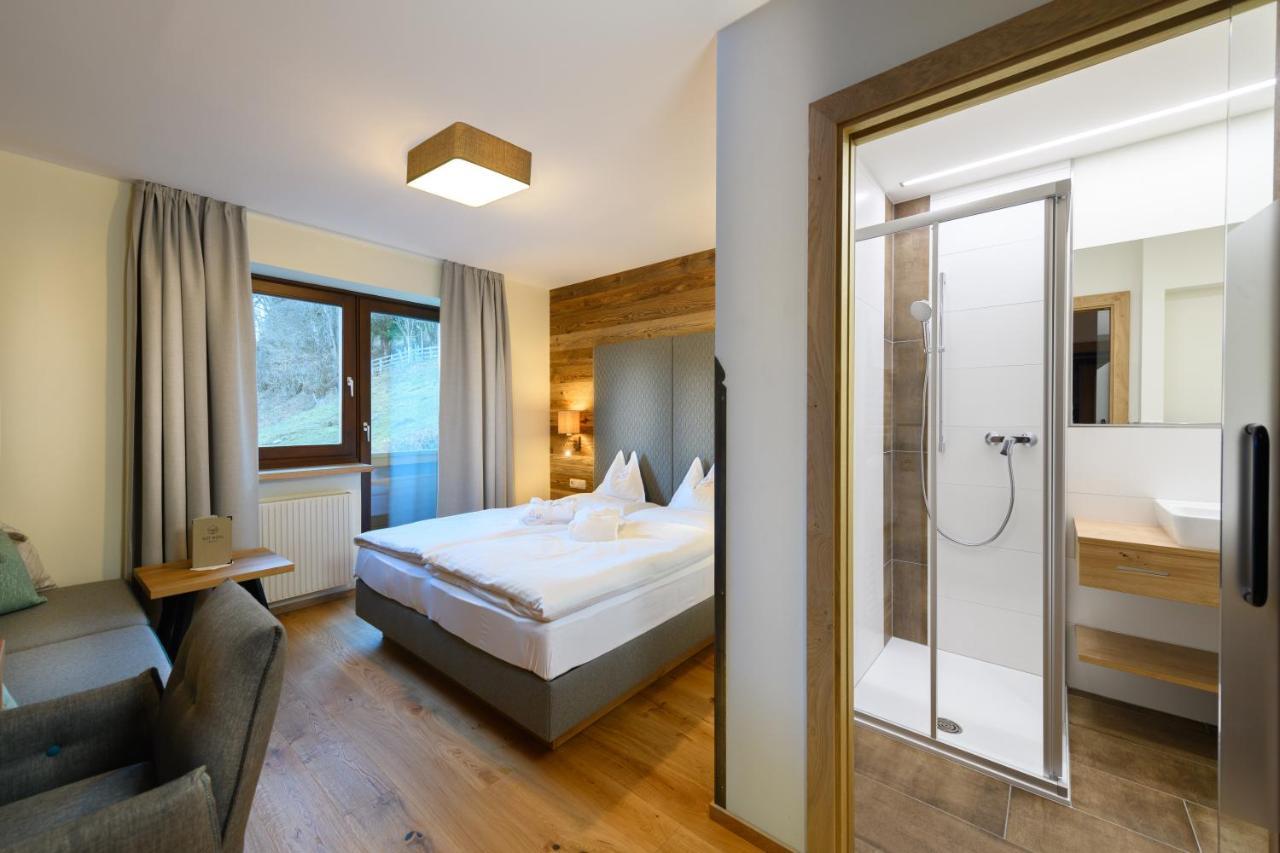 Gut Berg Naturhotel 상트조한임퐁가우 외부 사진