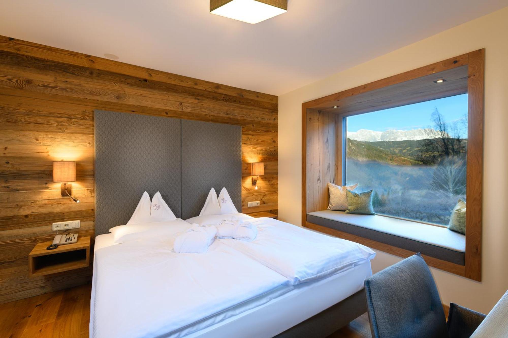 Gut Berg Naturhotel 상트조한임퐁가우 외부 사진