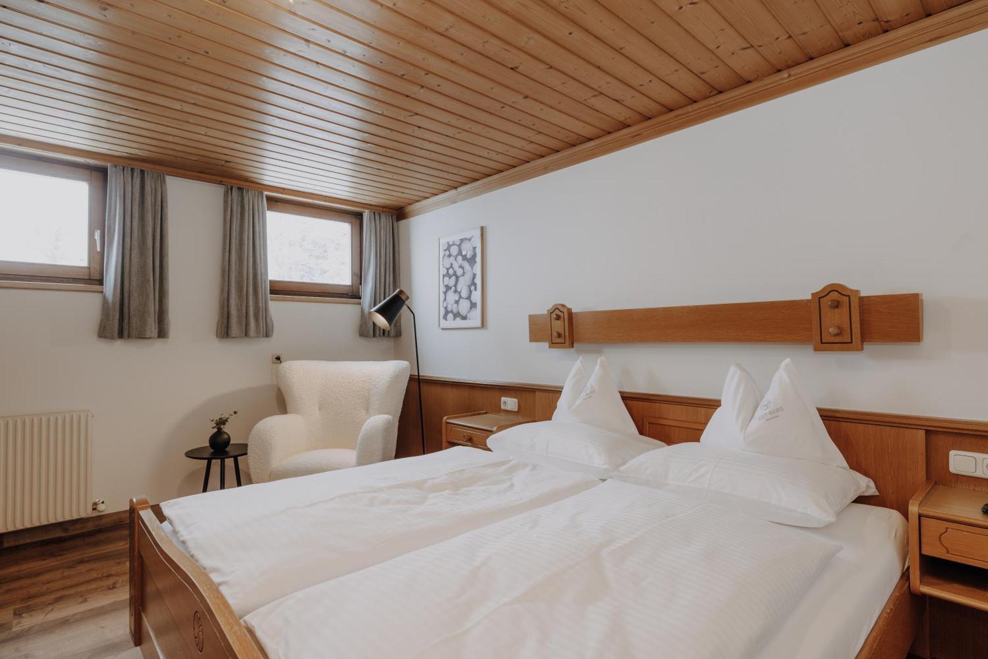 Gut Berg Naturhotel 상트조한임퐁가우 객실 사진