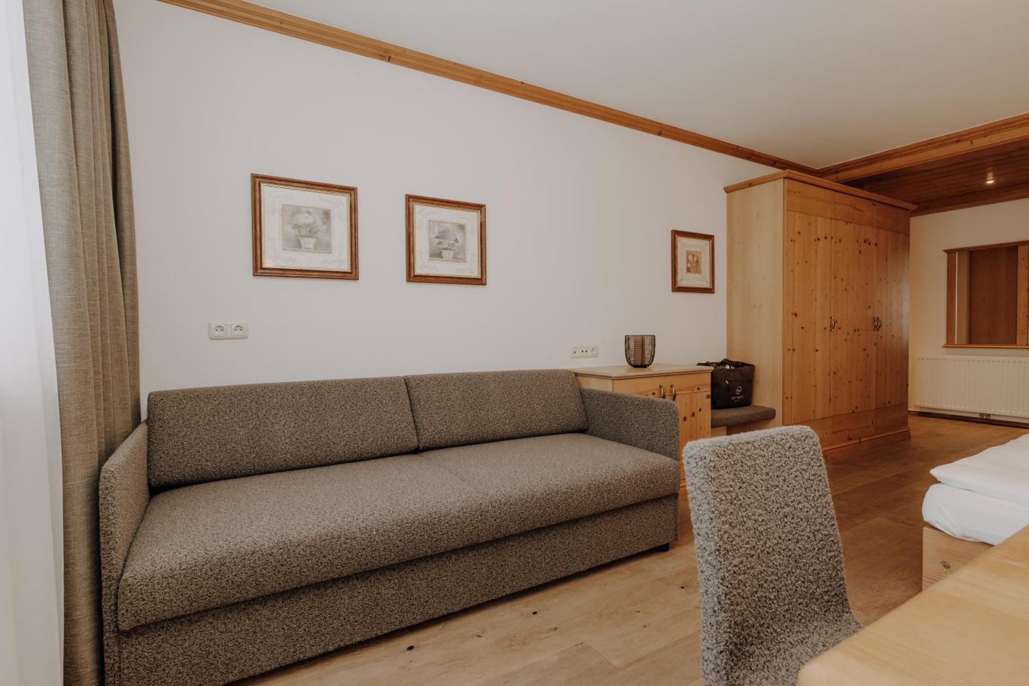 Gut Berg Naturhotel 상트조한임퐁가우 객실 사진
