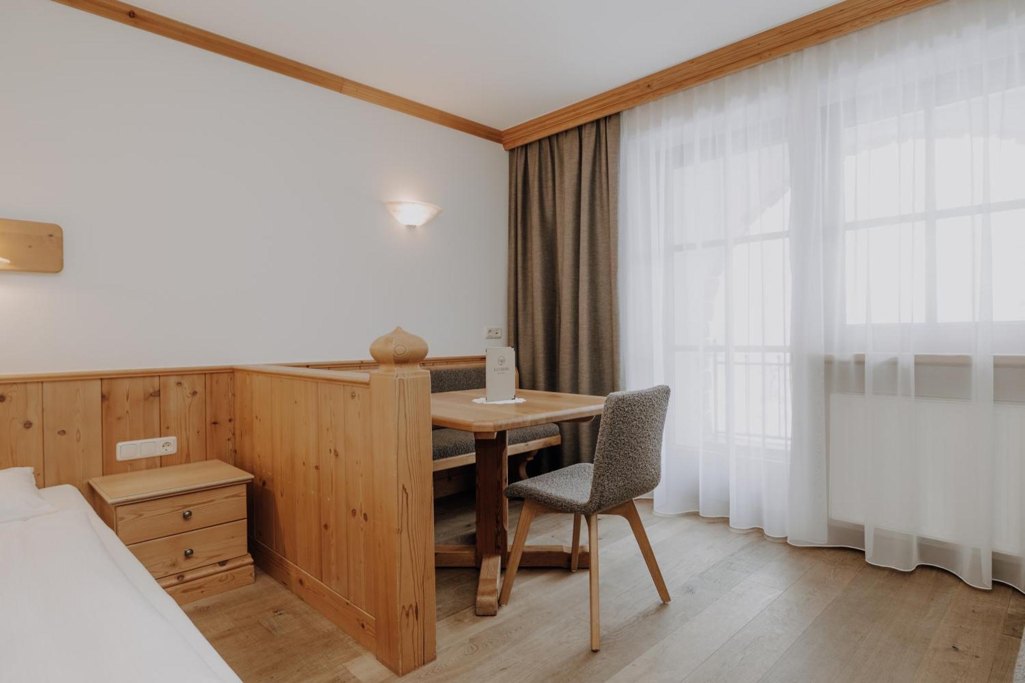 Gut Berg Naturhotel 상트조한임퐁가우 객실 사진